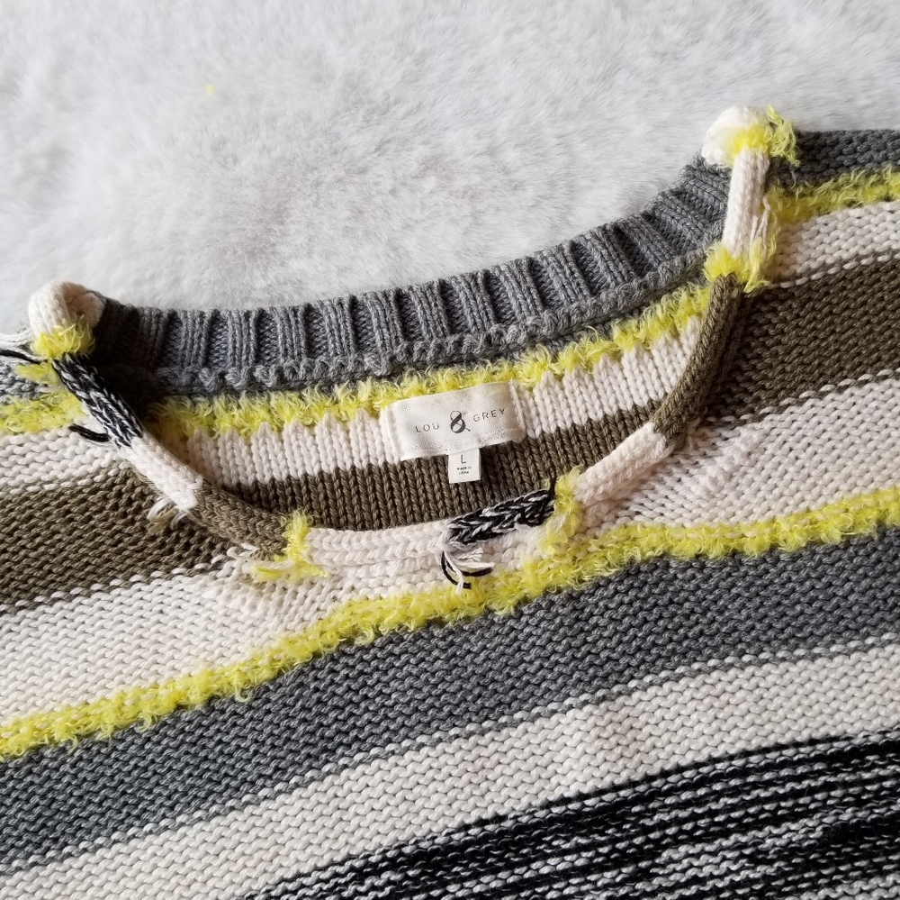 Striped Women's Sweater - Picture 4 of 14